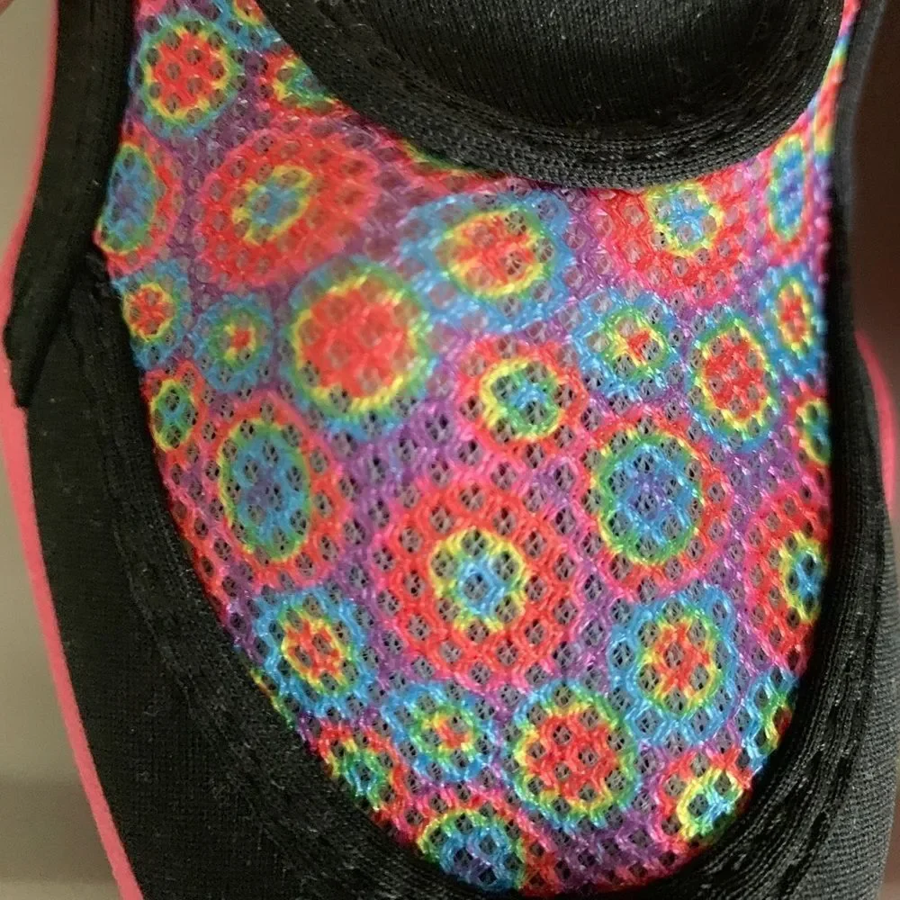 Girls Water Shoes Black Tie Dye Pink Mesh Pull On Rubber Bottom Size 2-3